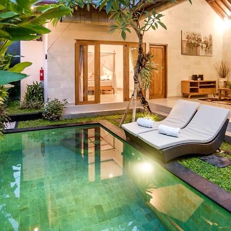 Sandi Agung Villa Bidadari Seminyak Kültér fotó