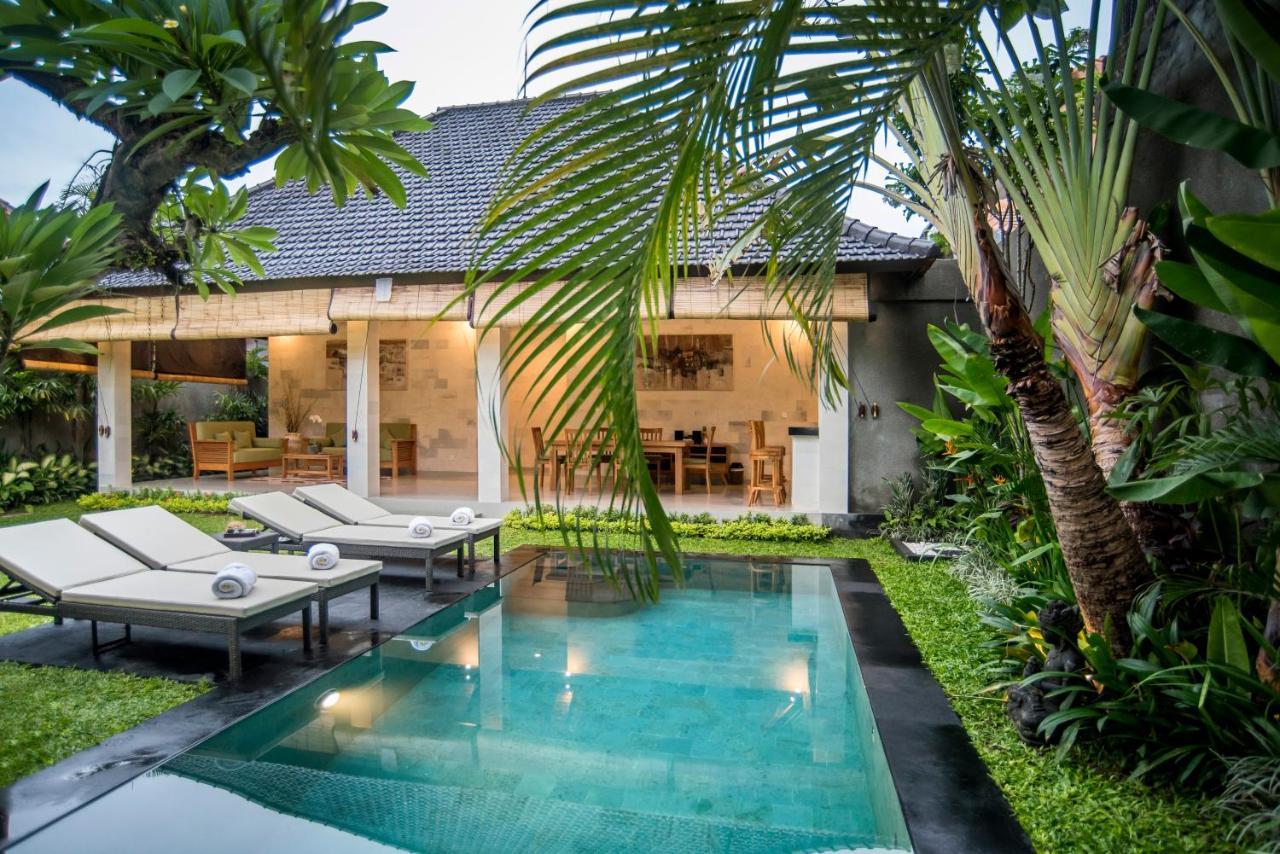 Sandi Agung Villa Bidadari Seminyak Kültér fotó