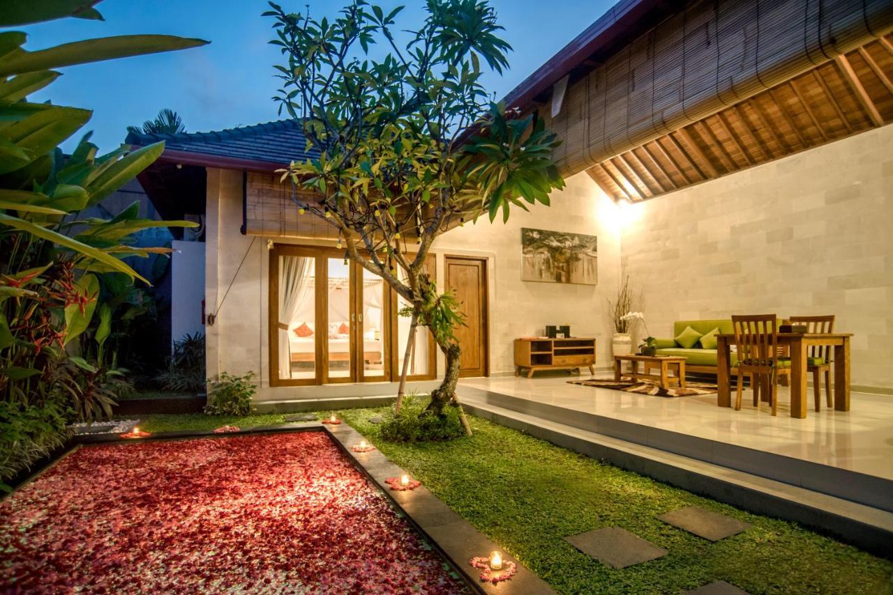 Sandi Agung Villa Bidadari Seminyak Kültér fotó